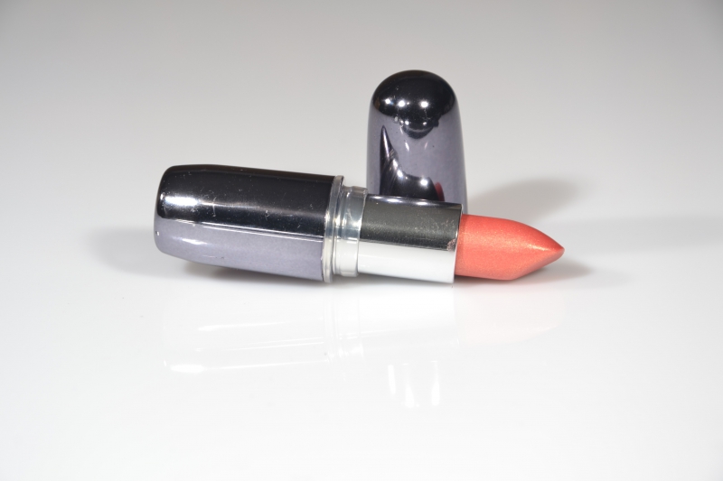 esthetique-OLLIERES-min_lipstick-273109